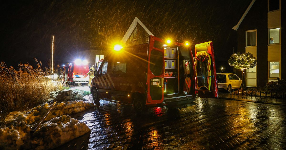 Persoon uit het water gehaald in Sneek | Brand op dak van restaurant in Heerenveen