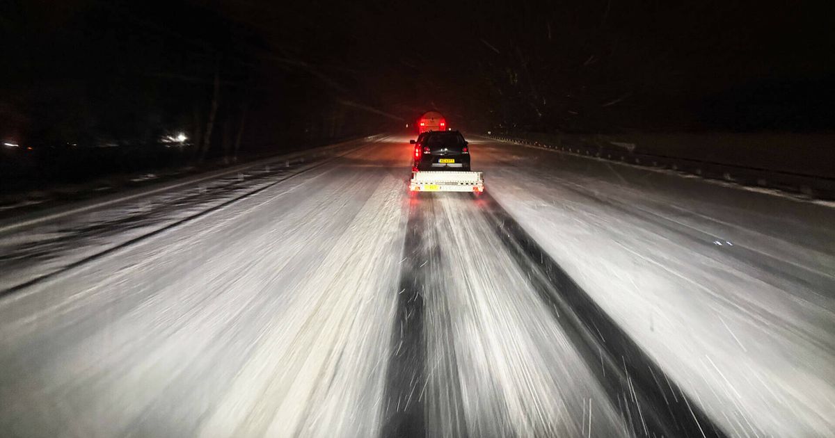 Lees terug: auto raakt van de weg door sneeuwduinen, gevoelstemperatuur morgen naar -15 - RTV Drenthe