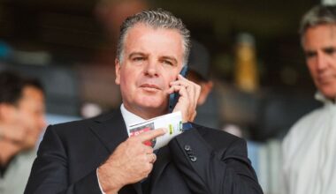 Weinig vertrouwen in Te Kloese: ‘Eventuele nieuwe trainer mag hij niet aanstellen'