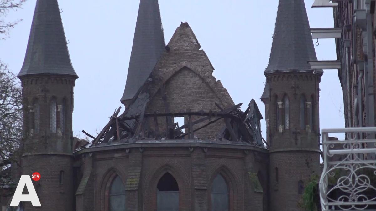 Brand Vondelkerk onder controle - AT5