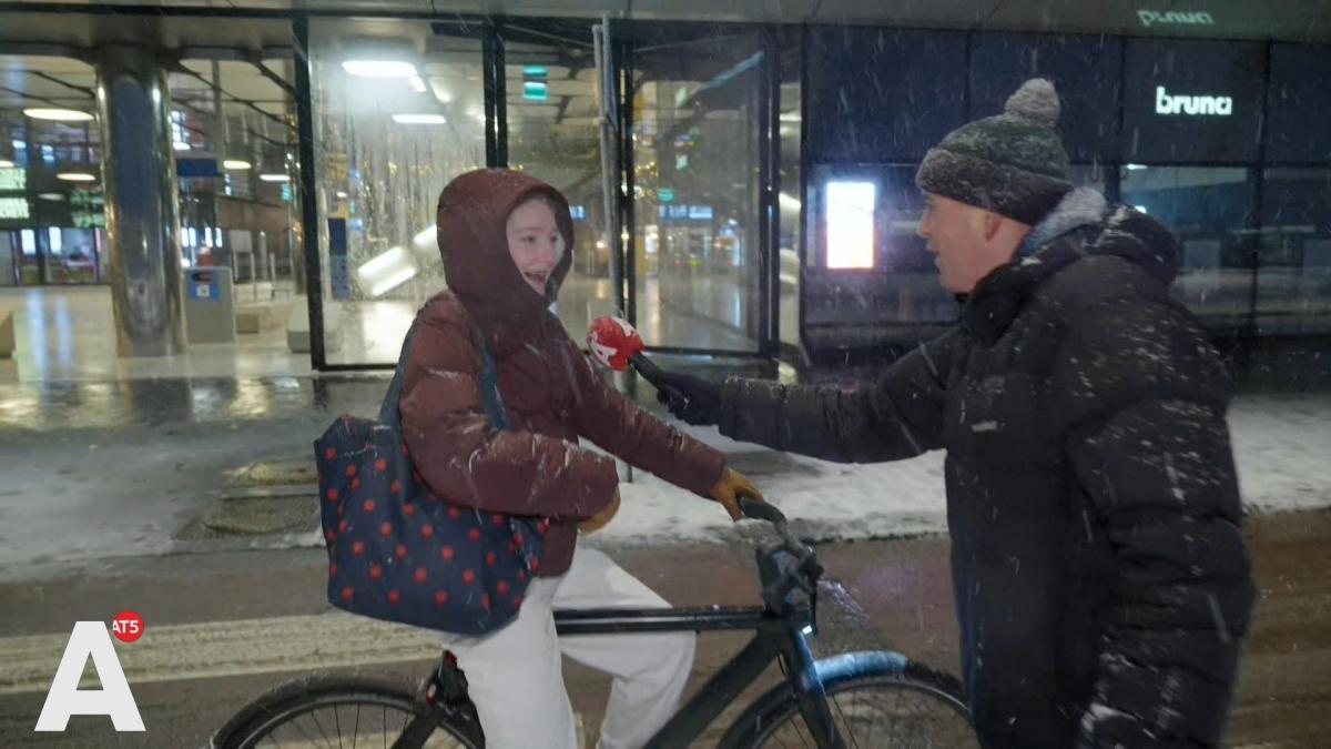 Meerdere scholen dicht vanwege sneeuw, maar niet allemaal: "Wel excuus om te laat te komen"