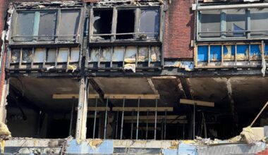 Ook Dijk en Waarder (17) vervolgd voor explosie en brand wooncomplex Heerhugowaard