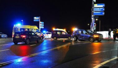 Drie gewonden bij zwaar ongeval in Zwaagdijk-Oost