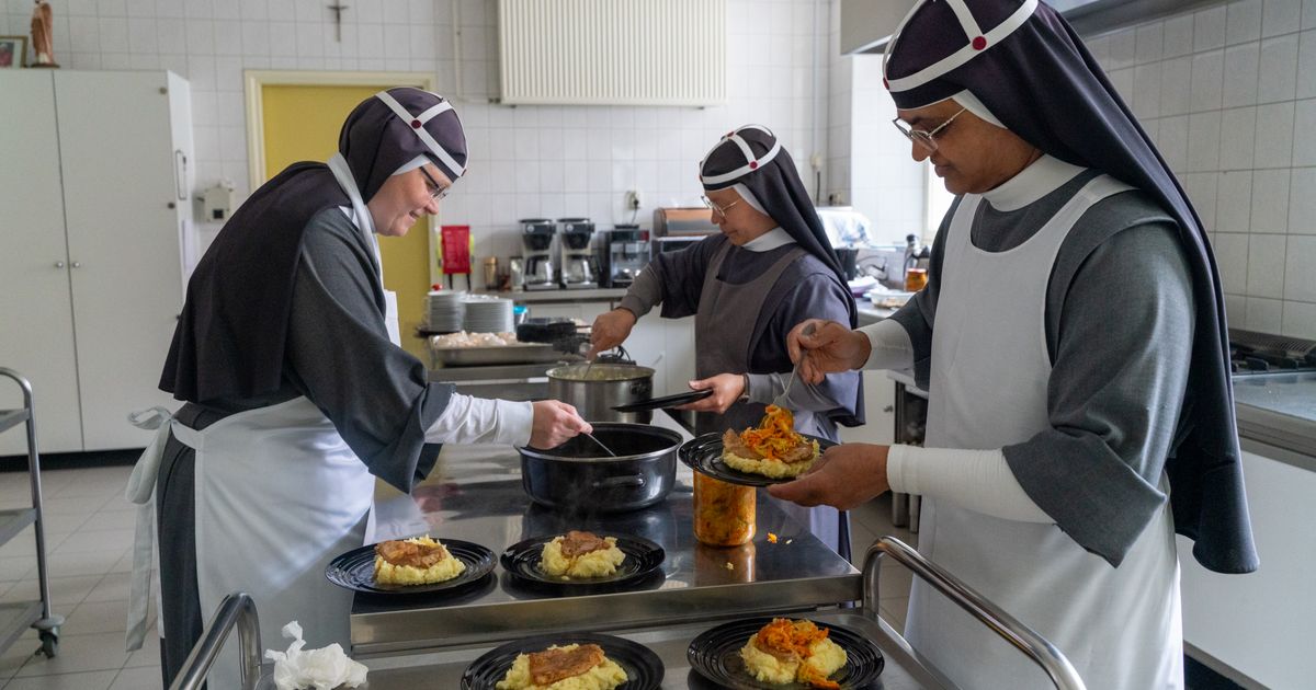 Elektrische dekens, kacheltjes en kippensoep voor zieke zusters: Weert komt in actie