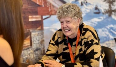 Lies krijgt tien weken lang bezoek van studenten: 'De babbel is leuk'