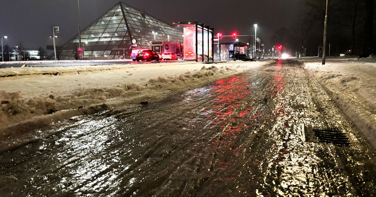 Zaterdag 24 krantenbezorgers gewond geraakt in Fryslân: "Meerdere gevallen met botbreuken"