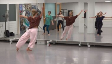 Merel danst met alopecia: ‘Ik wil niet dat mijn pruik me tegenhoudt’