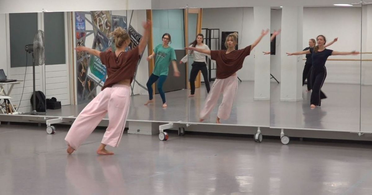 Merel danst met alopecia: ‘Ik wil niet dat mijn pruik me tegenhoudt’