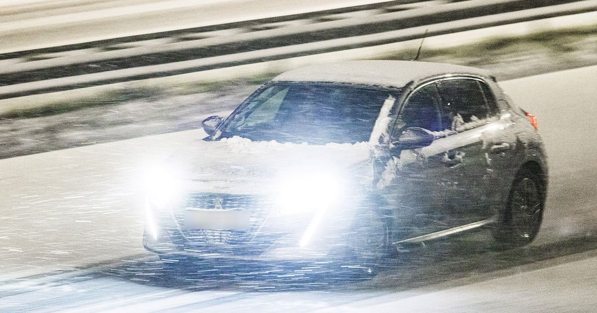 Auto niet goed sneeuwvrij? Dan riskeer je honderden euro's boete