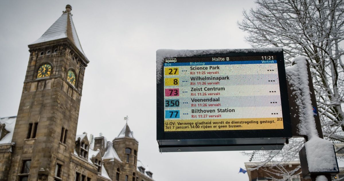 Gladheid houdt busvervoer in de greep: elke twee uur een nieuw besluit - RTV Utrecht