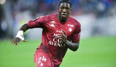 Aston Villa koop 16-jarig talen Brian Madjo