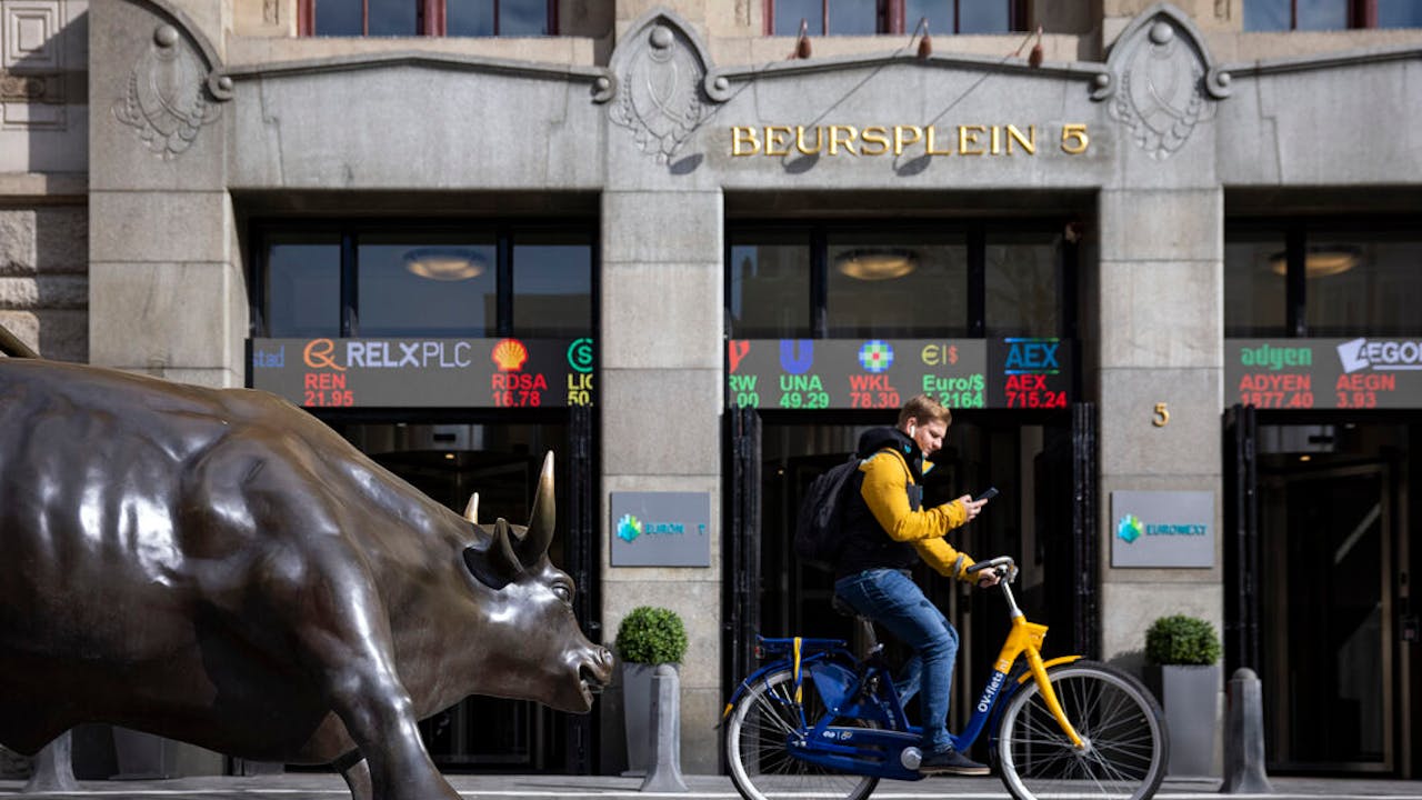 Met kleinste jaarwinst in drie jaar steekt de AEX bleekjes af in Europa - Het Financieele Dagblad