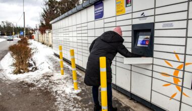 Aandeel pakketkluizen­bedrijf InPost knalt omhoog na overnamebod - Het Financieele Dagblad