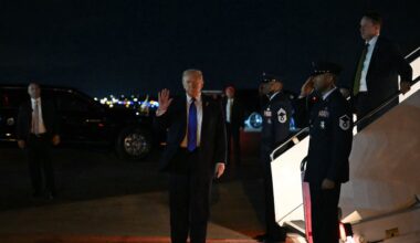 Trump herhaalt dreigement over militaire interventie Groenland - Het Financieele Dagblad