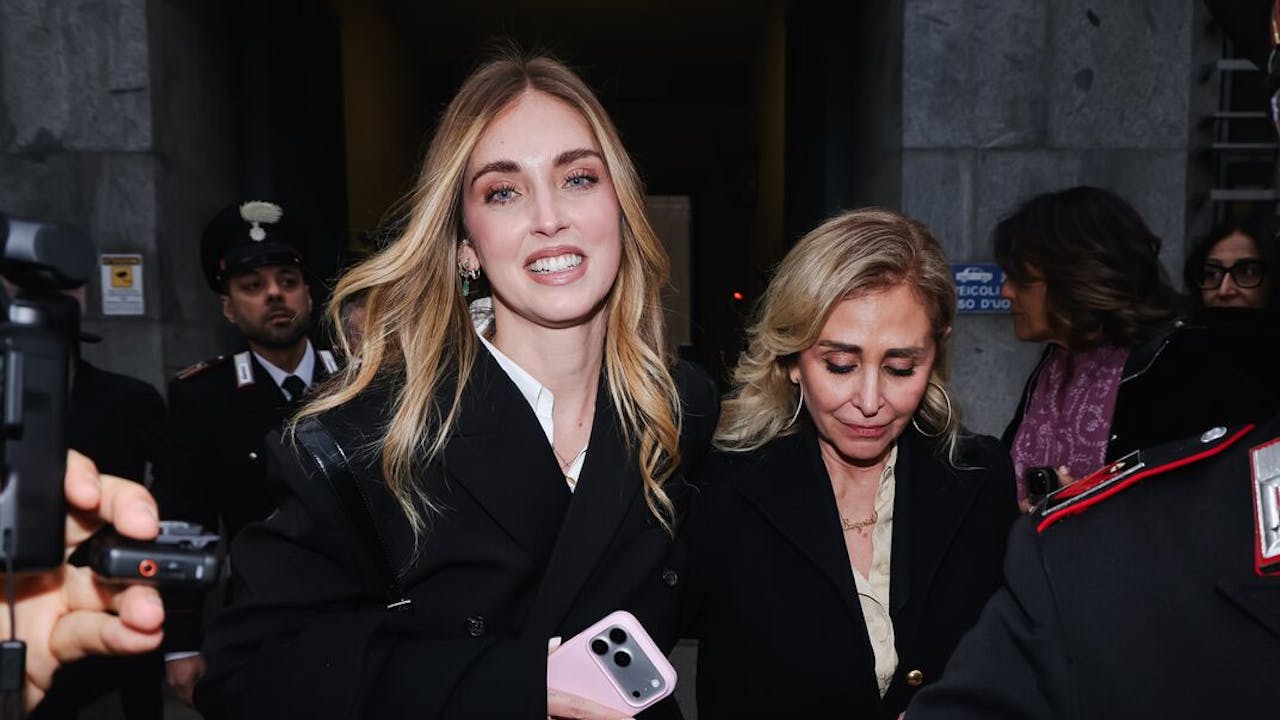 Italiaanse influencer Ferragni komt met de schrik vrij na fraude met kerstcakes - Het Financieele Dagblad