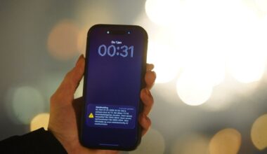 Na extreme drukte bij 112, is alarmnummer nu weer beter bereikbaar - RTV Oost