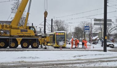 Tram ontspoord bij botsing met busje in Nieuwegein - RTV Utrecht