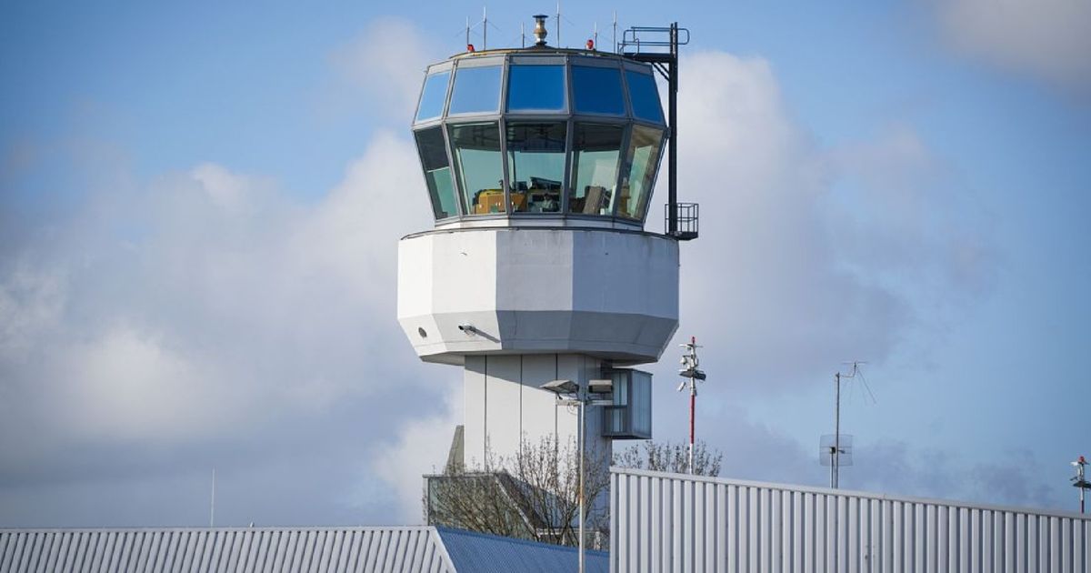 ‘Wij kunnen straks niet meer slapen’: omwonende vecht nachtvluchten Eelde aan