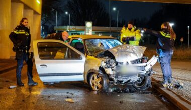 Automobilist die overleed na botsing op viaductpijler is 22-jarige man uit Capelle aan den IJssel - Rijnmond