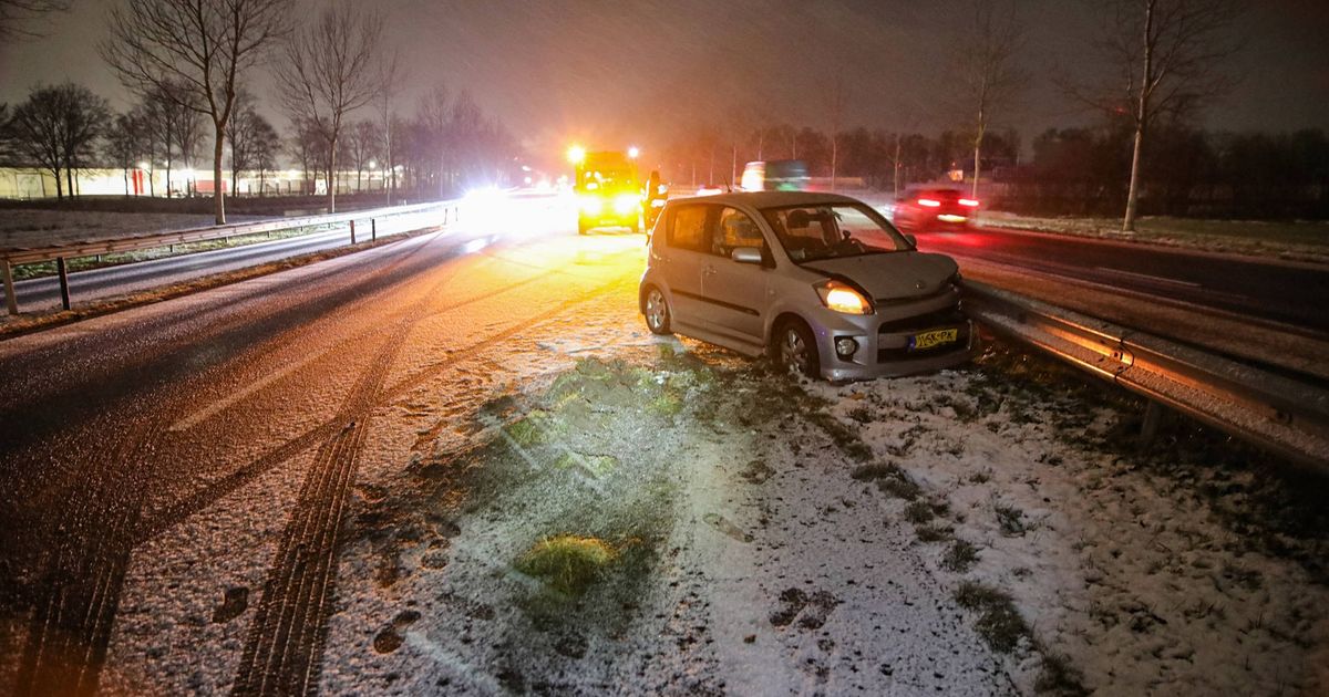 112-nieuws: Code geel vanwege sneeuwval • Meerdere ongevallen op gladde wegen