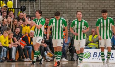 Kijk live: Finaledag van Protos Weering in bomvolle sporthal in Emmen