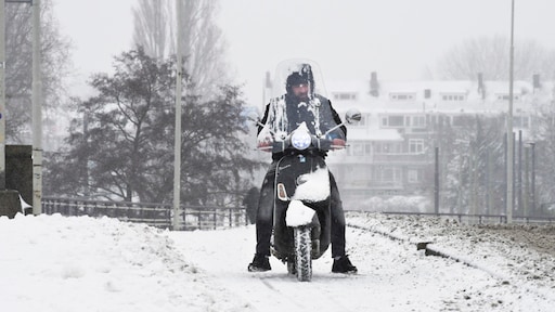 Praktijkexamens voor motor en scooter uitgesteld vanwege gladheid