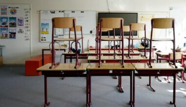 Scholen in noorden morgenochtend dicht om gladheid, zorg gaat door