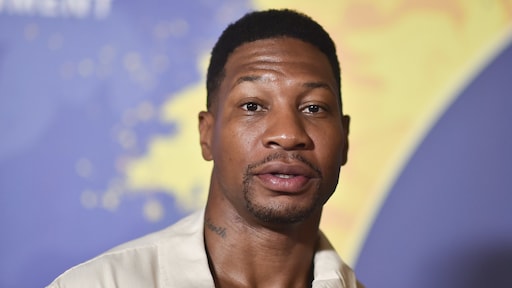 Acteur Jonathan Majors krijgt na DNA-test een Guinees paspoort