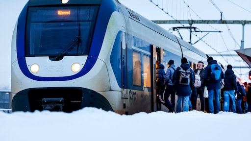 Code geel om gladheid blijft, komende uren geen nieuwe sneeuw - RTL.nl