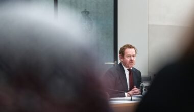 Van Weel: geen oorlog om Groenland met de VS