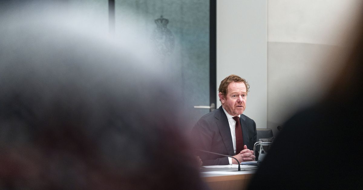 Van Weel: geen oorlog om Groenland met de VS