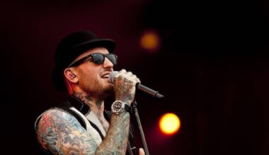 Ben Saunders verhuist met vriendin naar woonwagenkamp