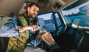 Duitse politie haalt meerdere beschonken vrachtwagenchauffeurs van de weg na weekendrust