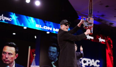 SpaceX maakt zich op voor historische beursgang die 1,2 biljoen euro zou kunnen opleveren