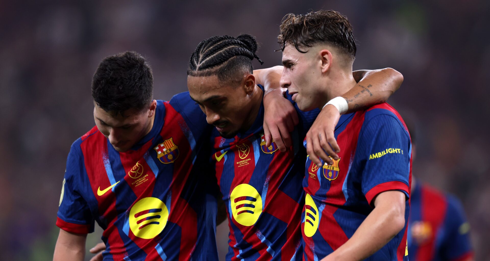 FC Barcelona levert galavoorstelling af en is finalist in de Supercopa