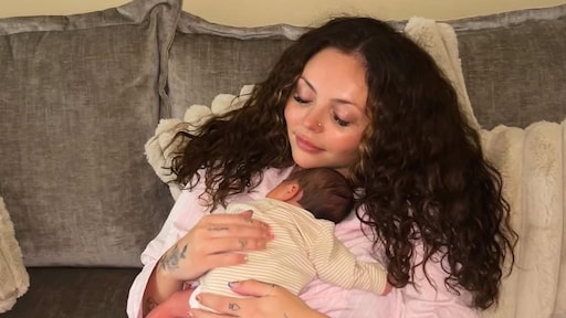 Tweeling van zangeres Jesy Nelson heeft ernstige spierziekte: 'Hopen op het beste'