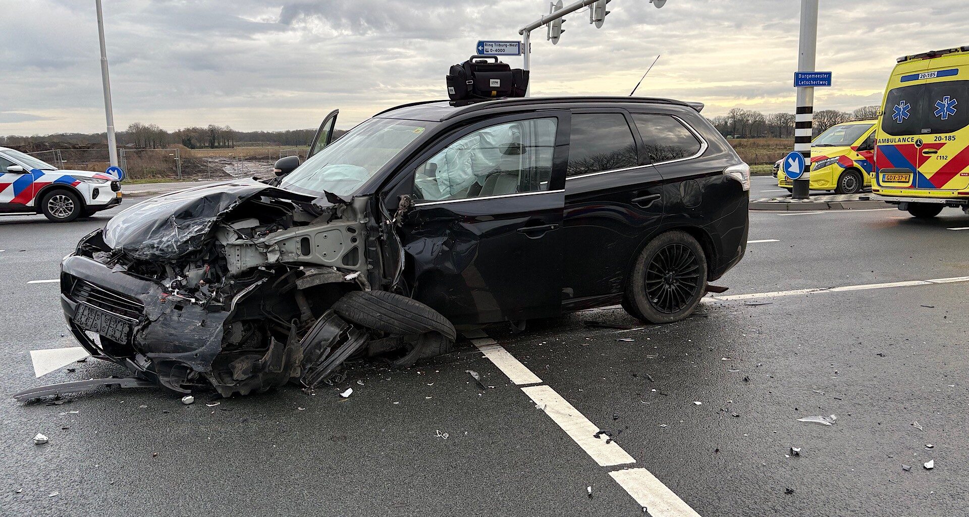 Zwaar ongeval op Burgemeester Letschertweg Tilburg: vier gewonden en één vermist - Omroep Tilburg
