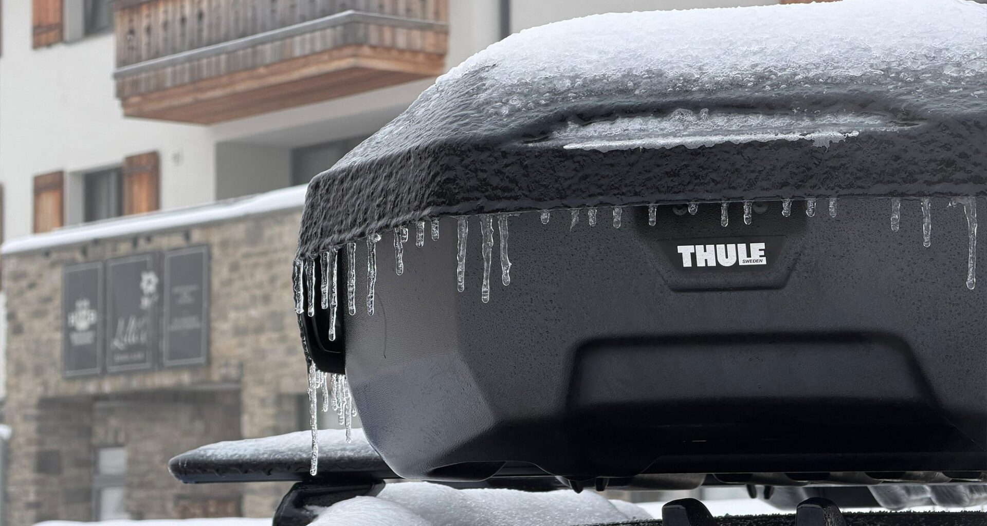 het is zeer zeer glad op bepaalde plekken in de Alpen