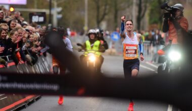 Mike Foppen verbetert Nederlands record 10 kilometer in Valencia
