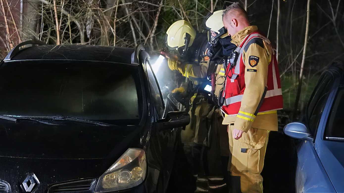 Auto in brand gestoken in Assen