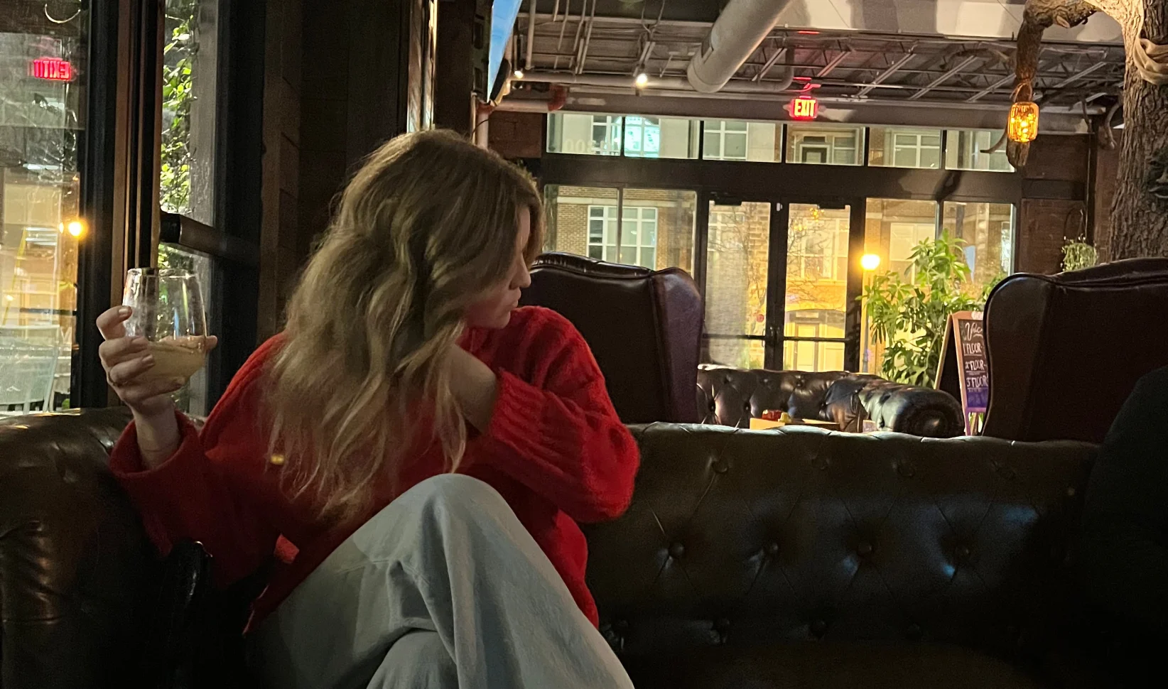 Victoria weigert vervolgafspraak, date wil zijn investering terug