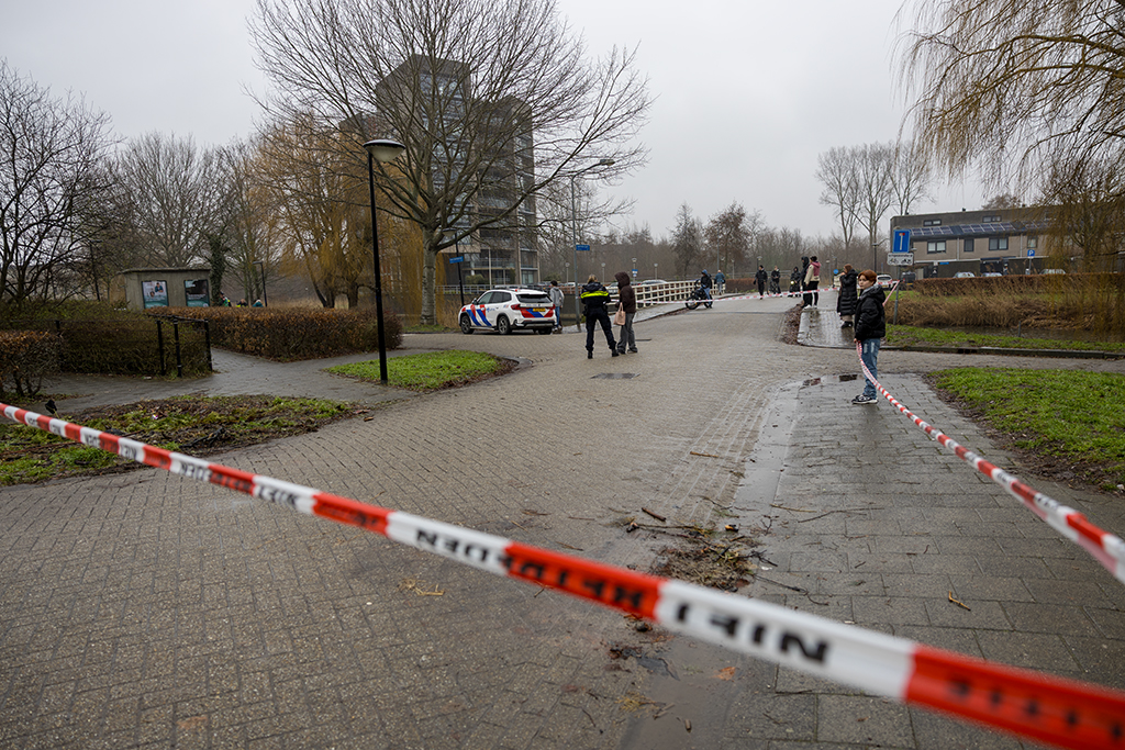 Twee steekincidenten kort na elkaar in Almere Buiten, meerdere aanhoudingen
