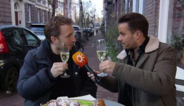 Peter Pannekoek spaart niemand tijdens scherpe roast eindejaarsconference: 'Iedereen heeft het er zelf naar gemaakt' - RTL.nl