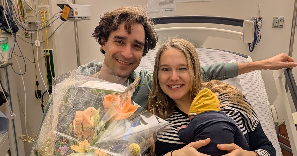 Julia is eerste Gelderse baby: 'We zijn door het vuurwerk heengereden' - Omroep Gelderland
