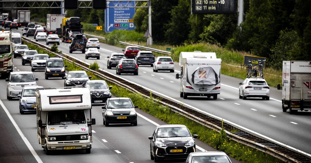 Campers op snelweg A67