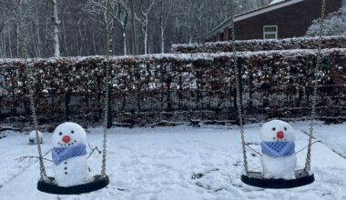 Sneeuwpoppen hebben het naar hun zin in Drenthe, gevoelstemperatuur morgen naar -15 - RTV Drenthe