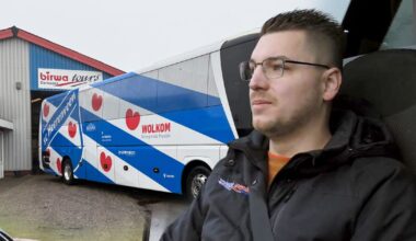 Deze man kocht de spelersbus van sc Heerenveen: "Wil hem nog mooier maken"