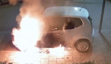 Overzicht autobranden jaarwisseling Noord-Holland en geweld tegen politie