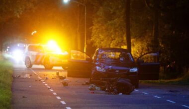 De Boxtelseweg naast de A2 werd na de aanrijding volledig afgesloten (foto: Bart Meesters).