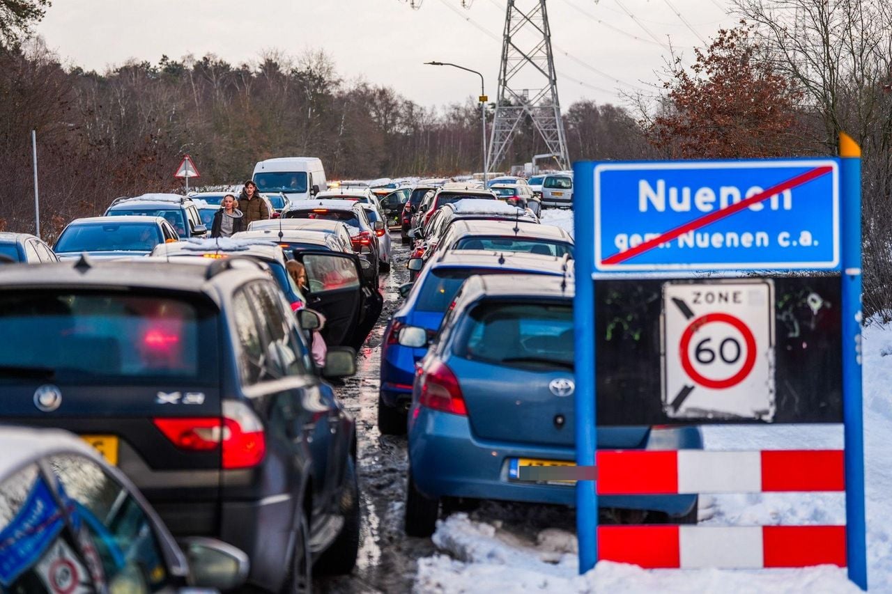Verkeerschaos bij De Gulbergen (foto Sem van Rijssel/SQ Vision)